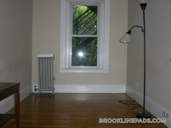 Brookline - $2,165 /mo