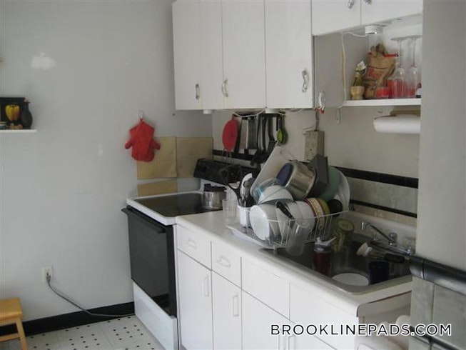 Brookline - $5,300 /mo