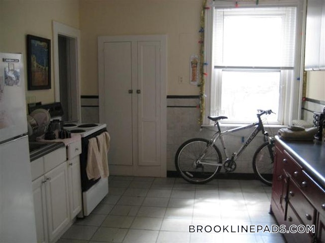 Brookline - $4,300 /mo