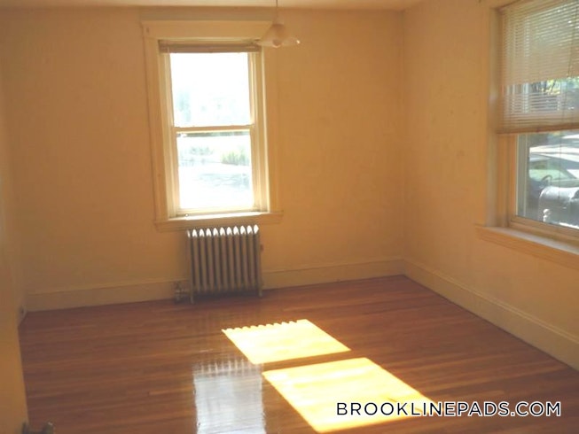 Brookline - $4,950 /mo