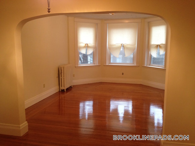 Brookline - $4,300 /mo