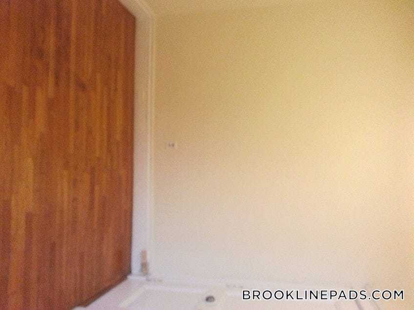 Brookline - $3,400 /month