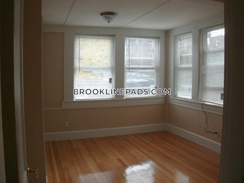 Brookline - $4,400 /month