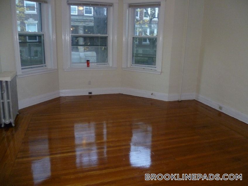 Brookline - $6,400 /month