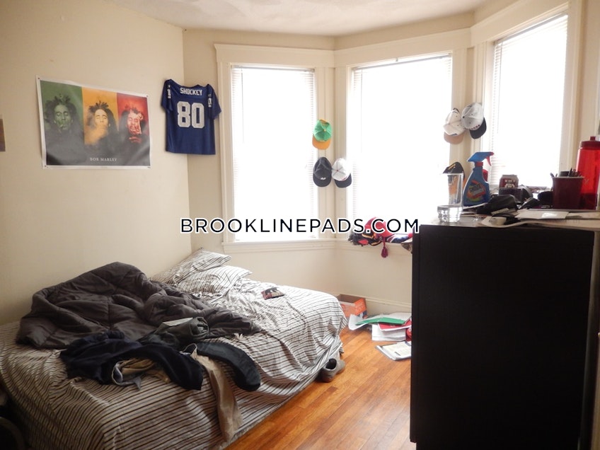 Brookline - $4,800 /month