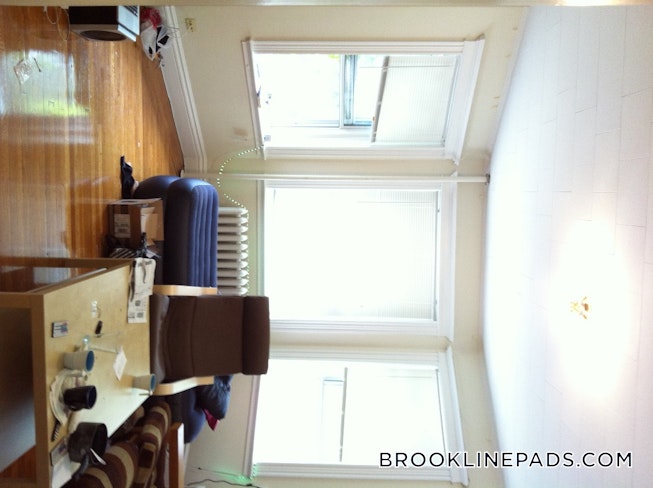 Brookline - $5,200 /mo