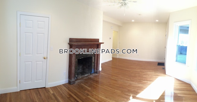 Brookline - $3,595 /mo