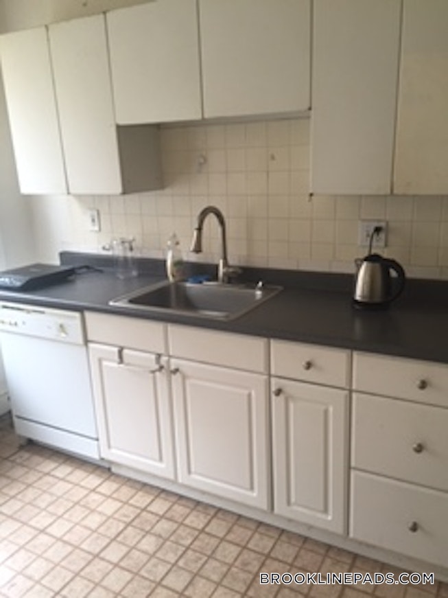 Brookline - $4,950 /mo