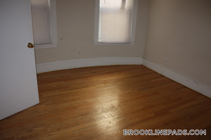 Brookline - $4,800 /month