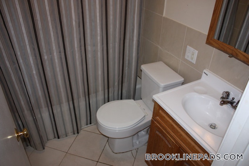 Brookline - $4,800 /month