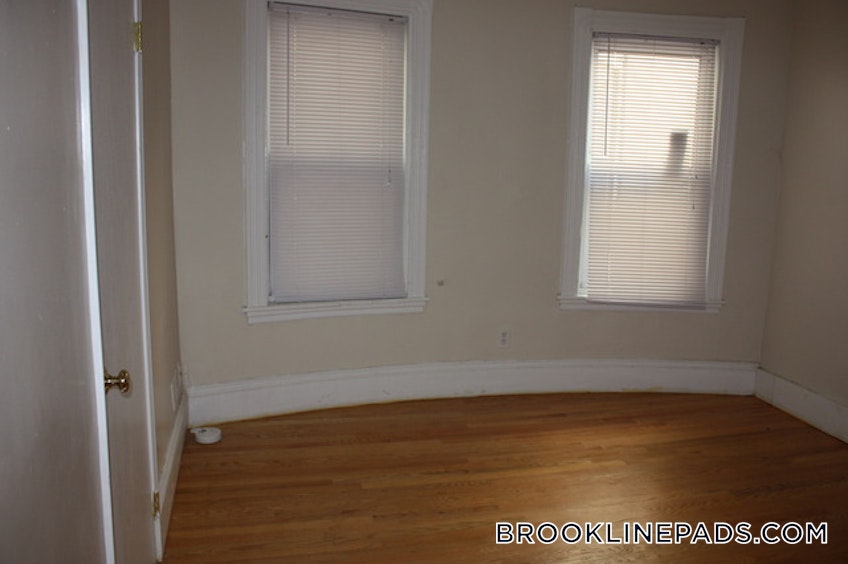 Brookline - $4,800 /month