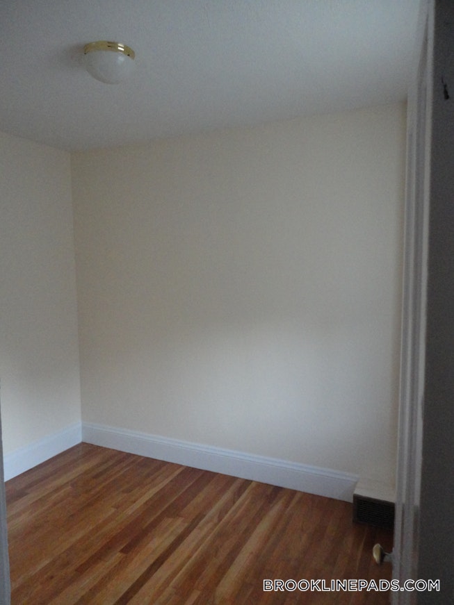 Brookline - $3,000 /mo