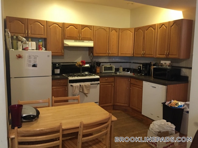 Brookline - $4,800 /mo