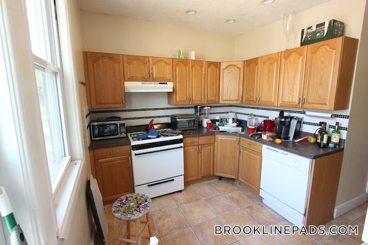 brookline-apartment-for-rent-4-bedrooms-2-baths-brookline-village-3800-4490543 