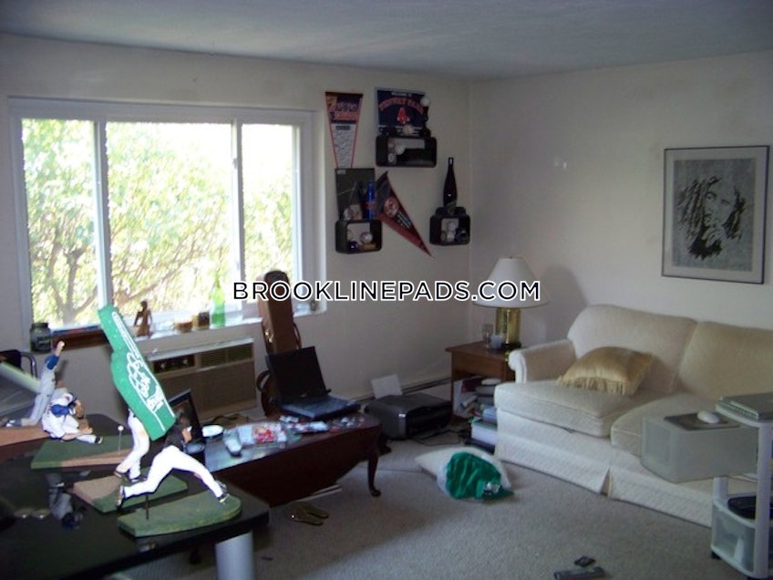 Chestnut Hill - $2,150+ /month