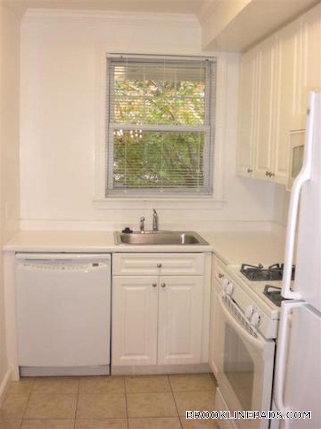 Brookline - $3,810 /mo