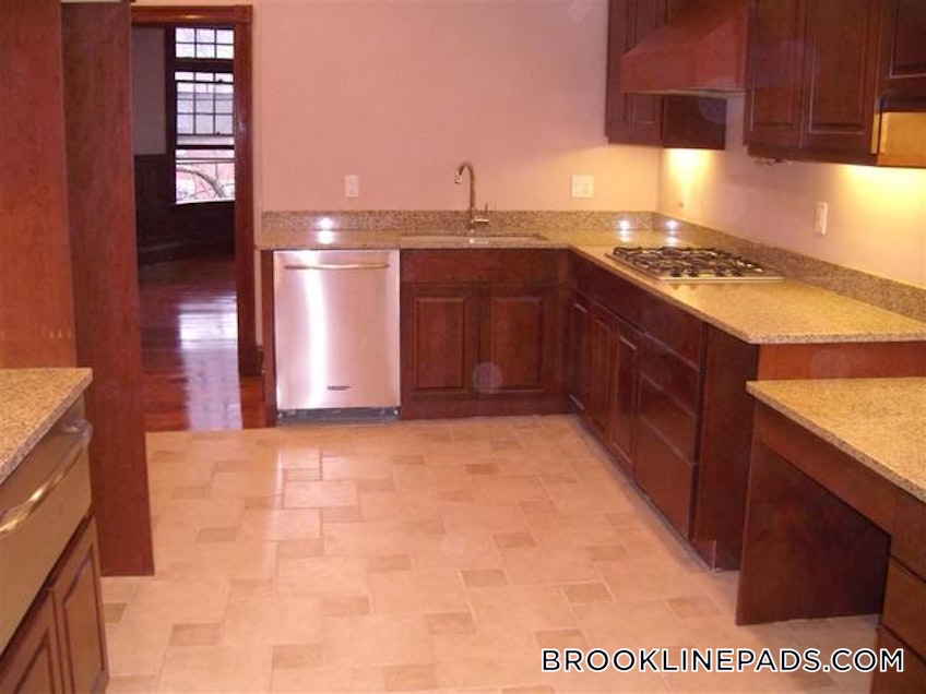 Brookline - $5,300 /month