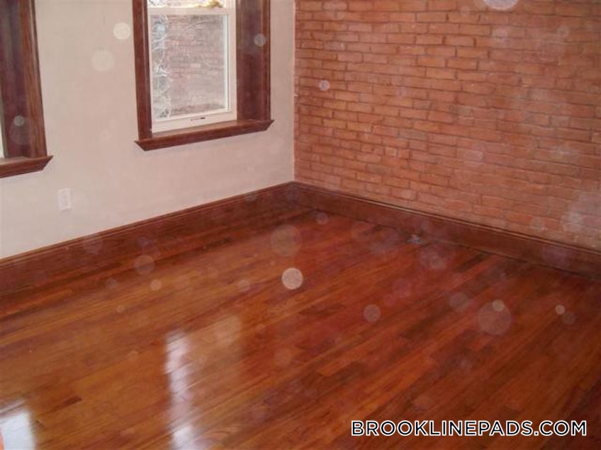 Brookline - $5,300 /month