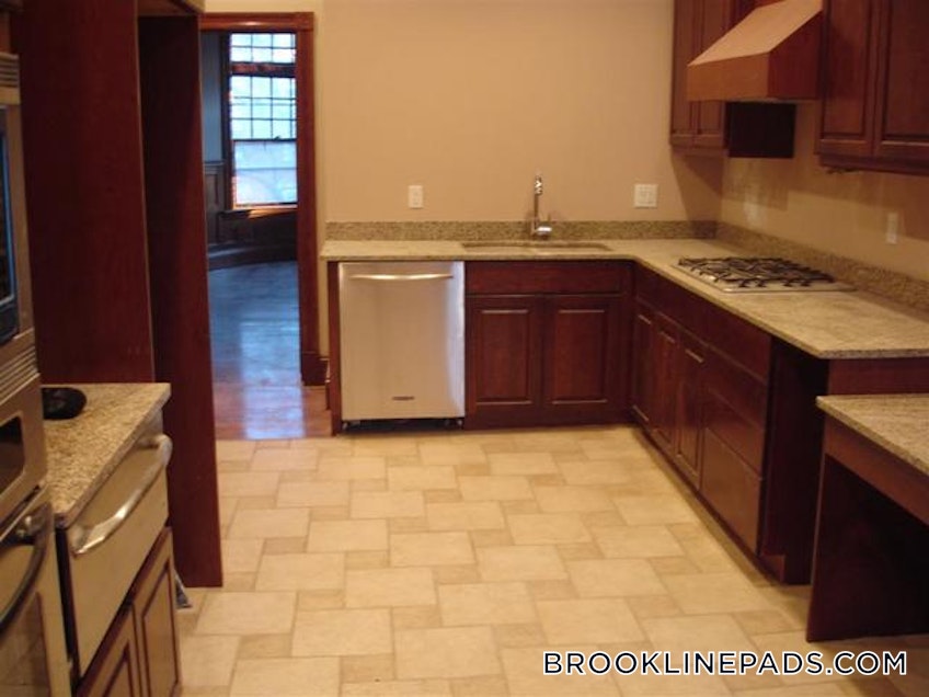 Brookline - $5,300 /month