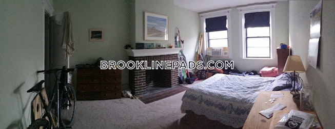 Brookline - $4,900 /mo