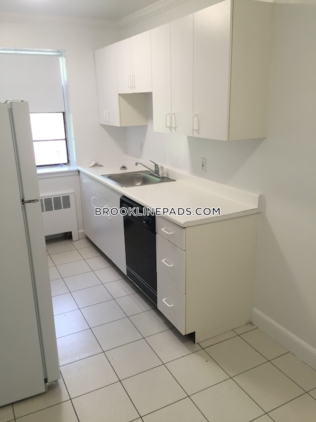 Brookline - $2,290 /mo