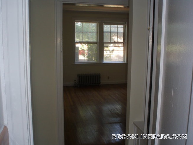 Brookline - $3,595 /mo