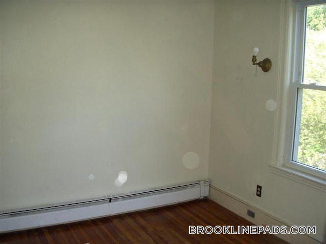 Brookline - $4,100 /mo