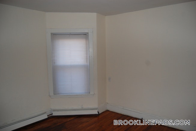 Brookline - $1,800 /mo