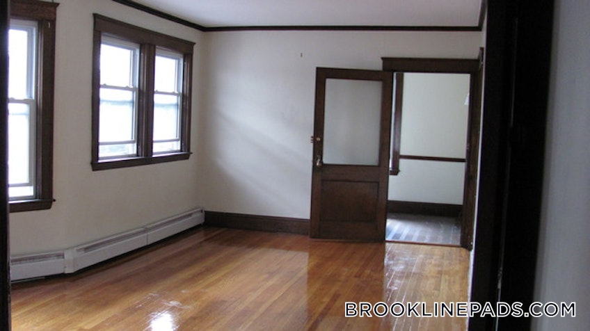 Brookline - $4,400 /month