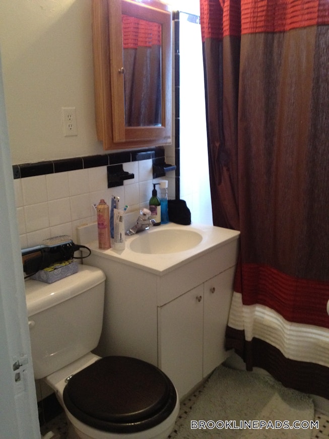 Brookline - $2,500 /mo