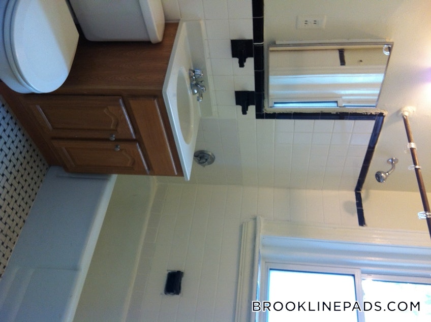 Brookline - $2,350 /month