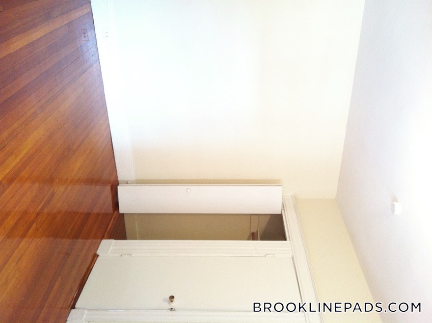 Brookline - $2,350 /month