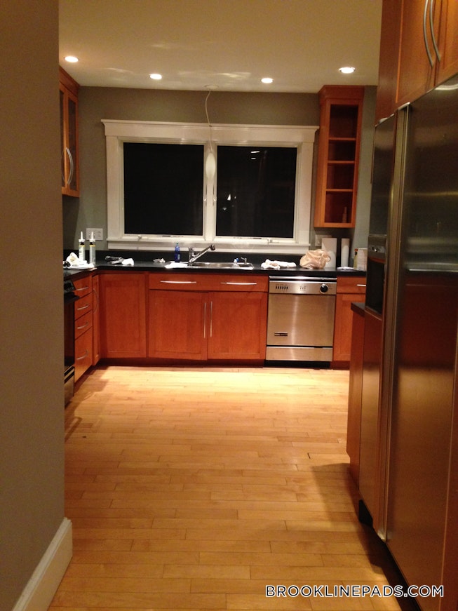 Brookline - $4,000 /mo