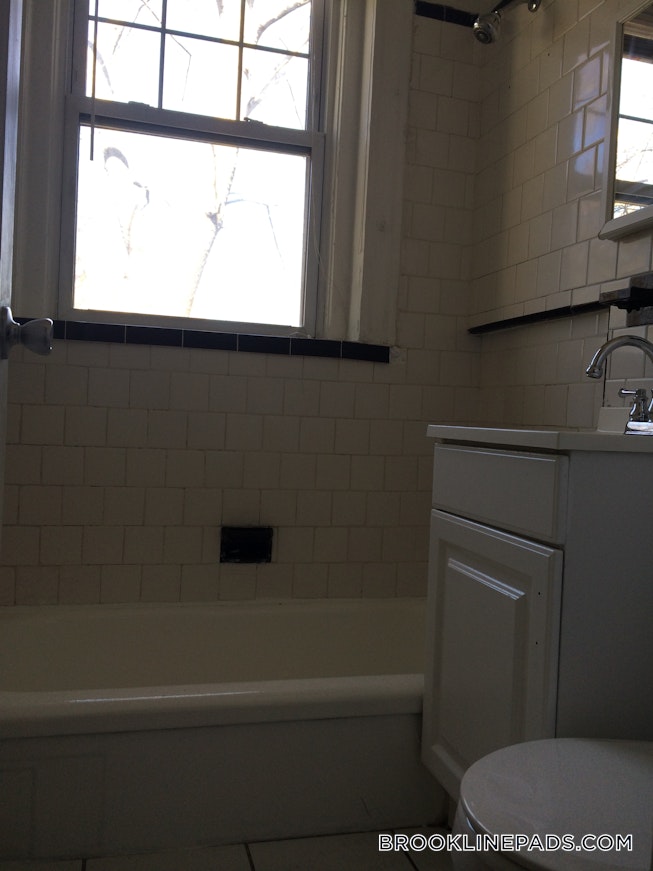 Brookline - $3,300 /mo