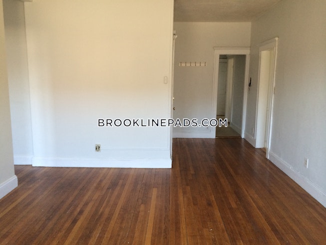 Brookline - $3,200 /mo