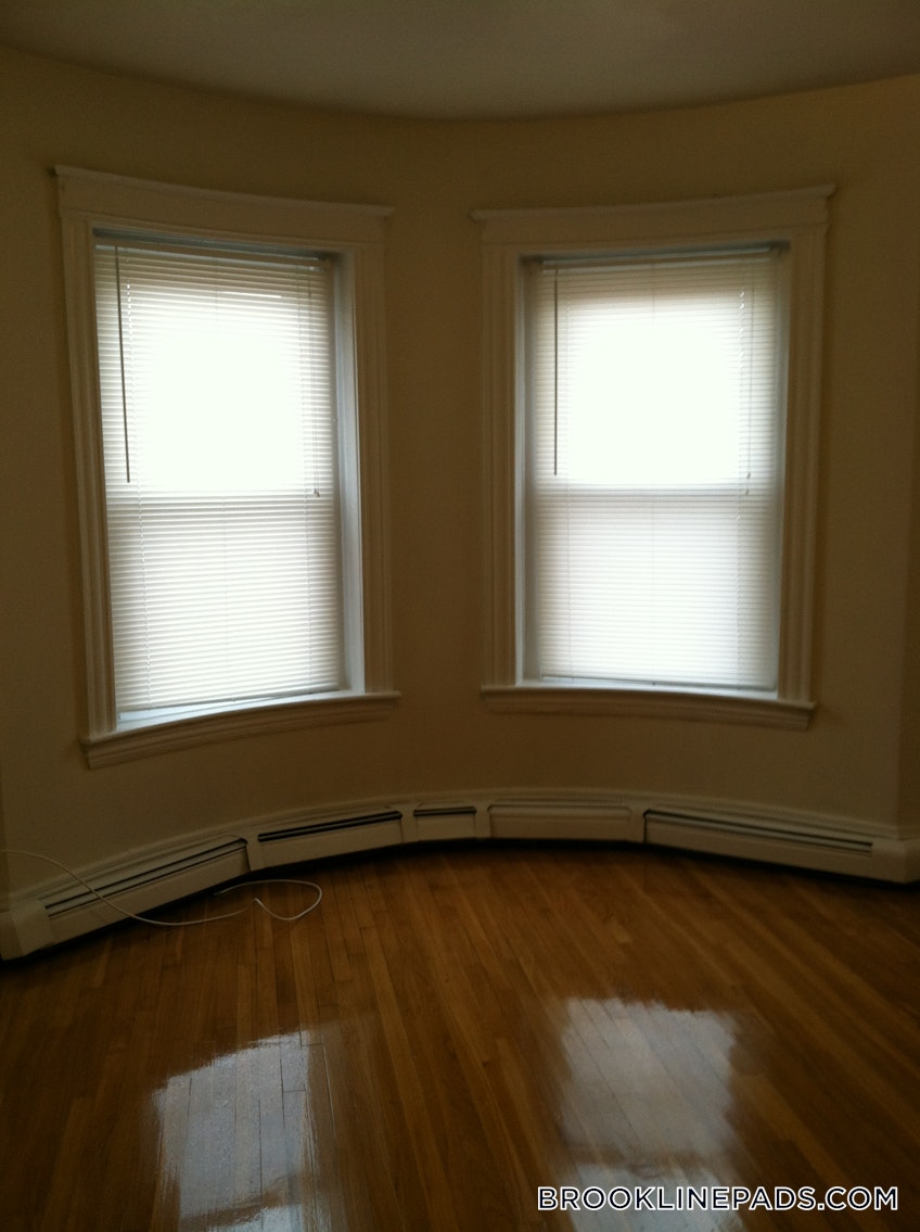 Brookline - $2,200 /month