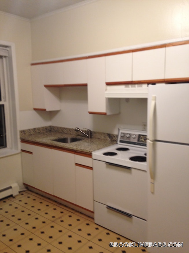 Brookline - $2,200 /mo