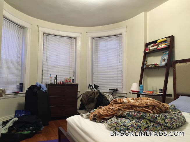 Brookline - $2,950 /mo