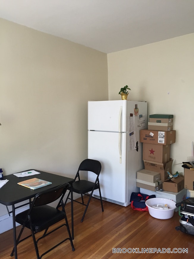 Brookline - $2,350 /mo