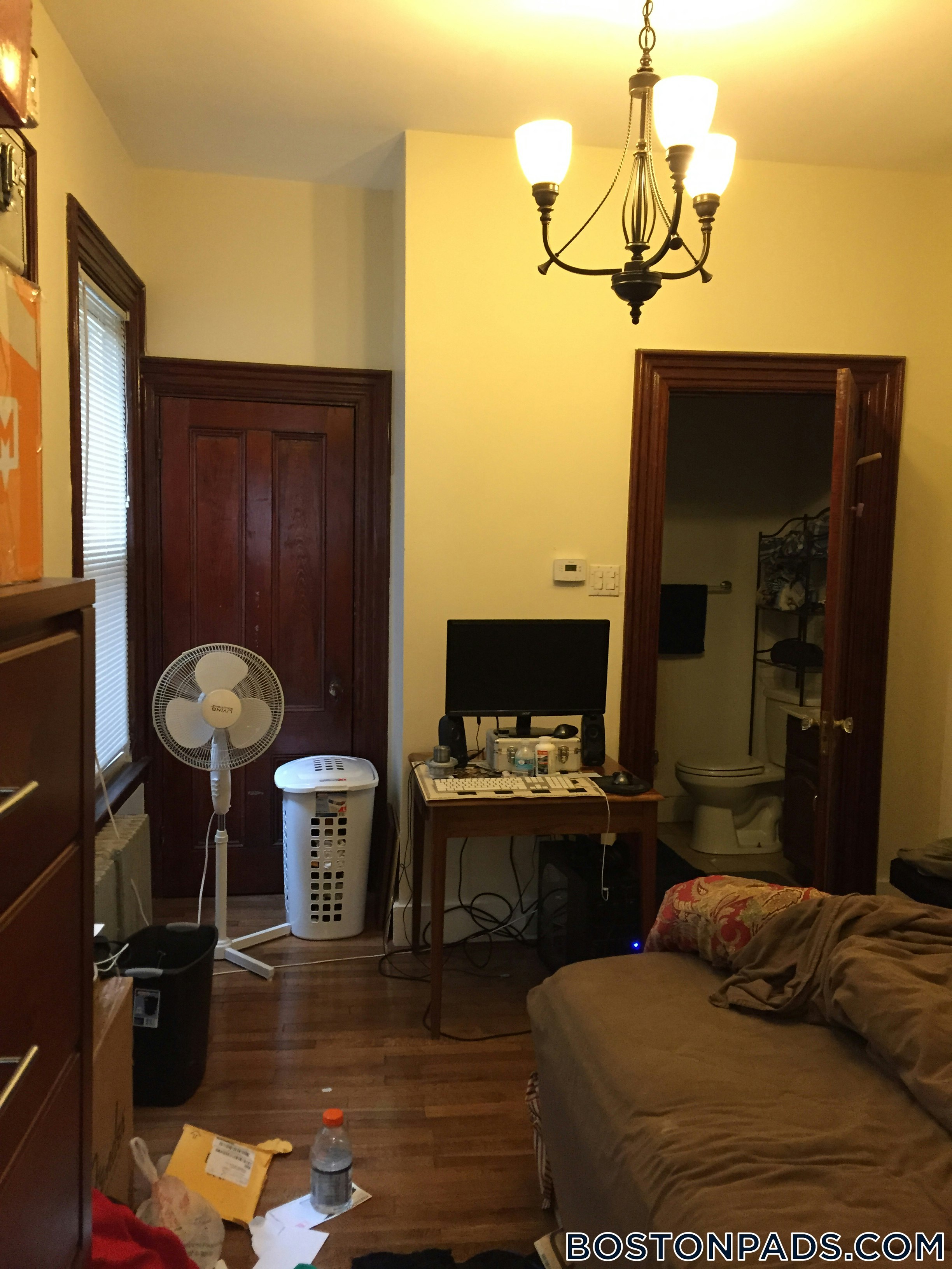 Cambridge - $2,400