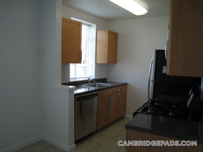 Cambridge - $4,390 /mo