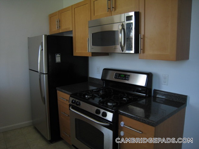 Cambridge - $4,390 /mo