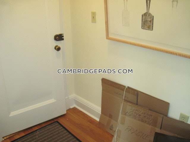 Cambridge - $3,080