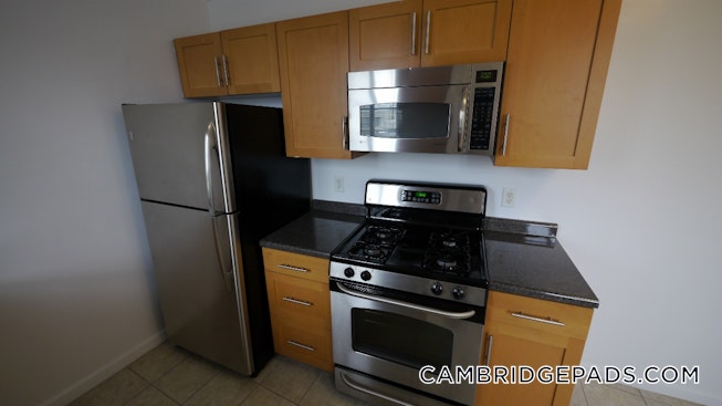 Cambridge - $4,390 /mo