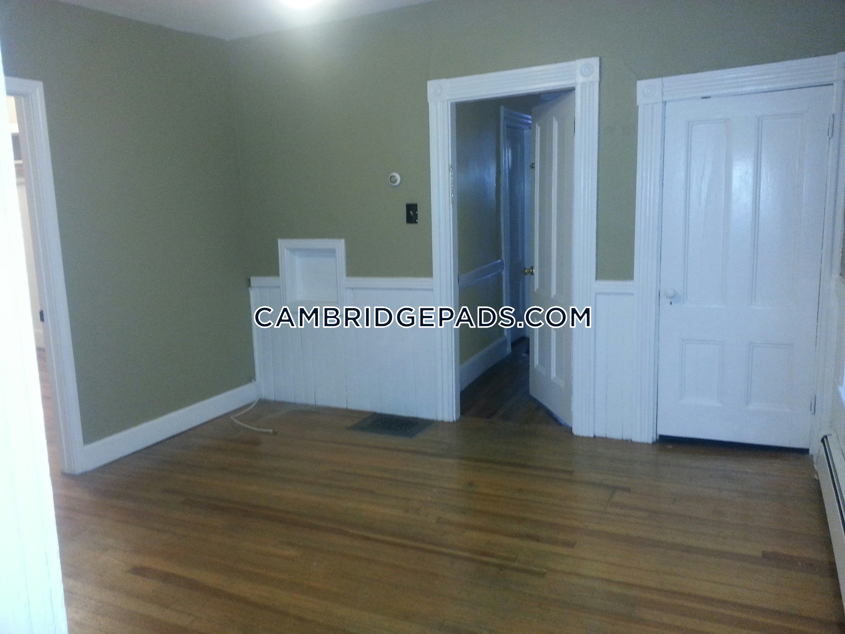 Cambridge - $2,695