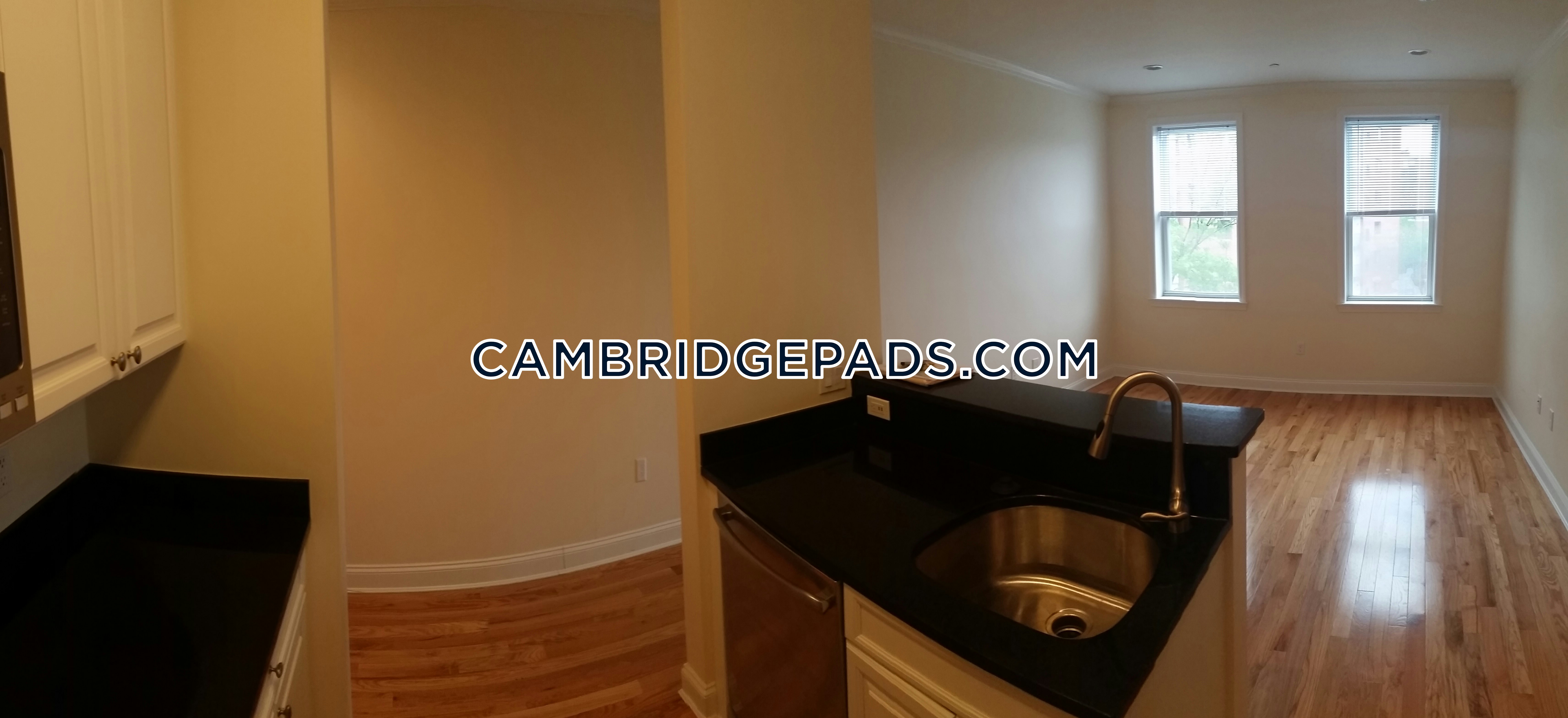 Cambridge - $3,185