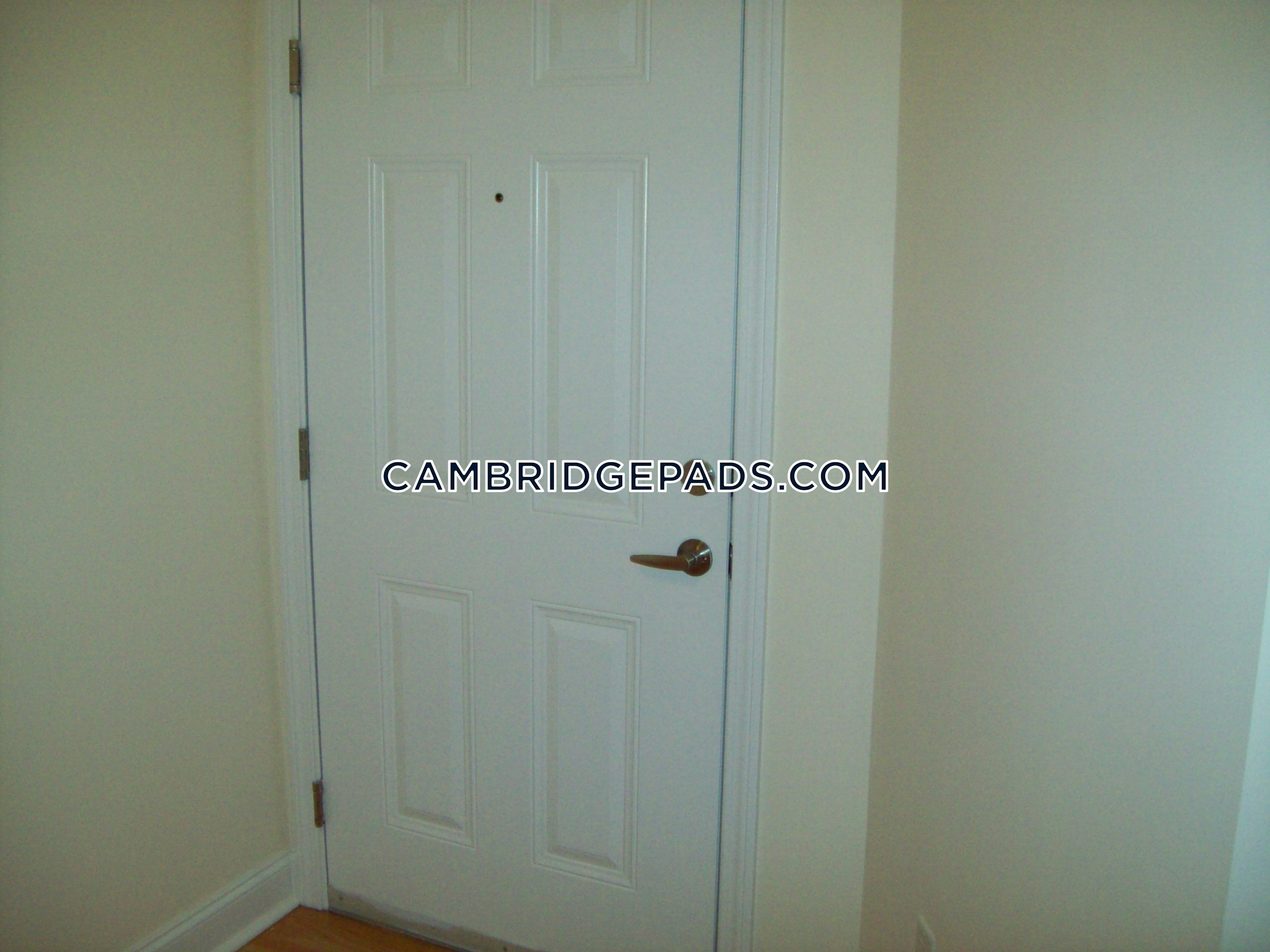 Cambridge - $3,830