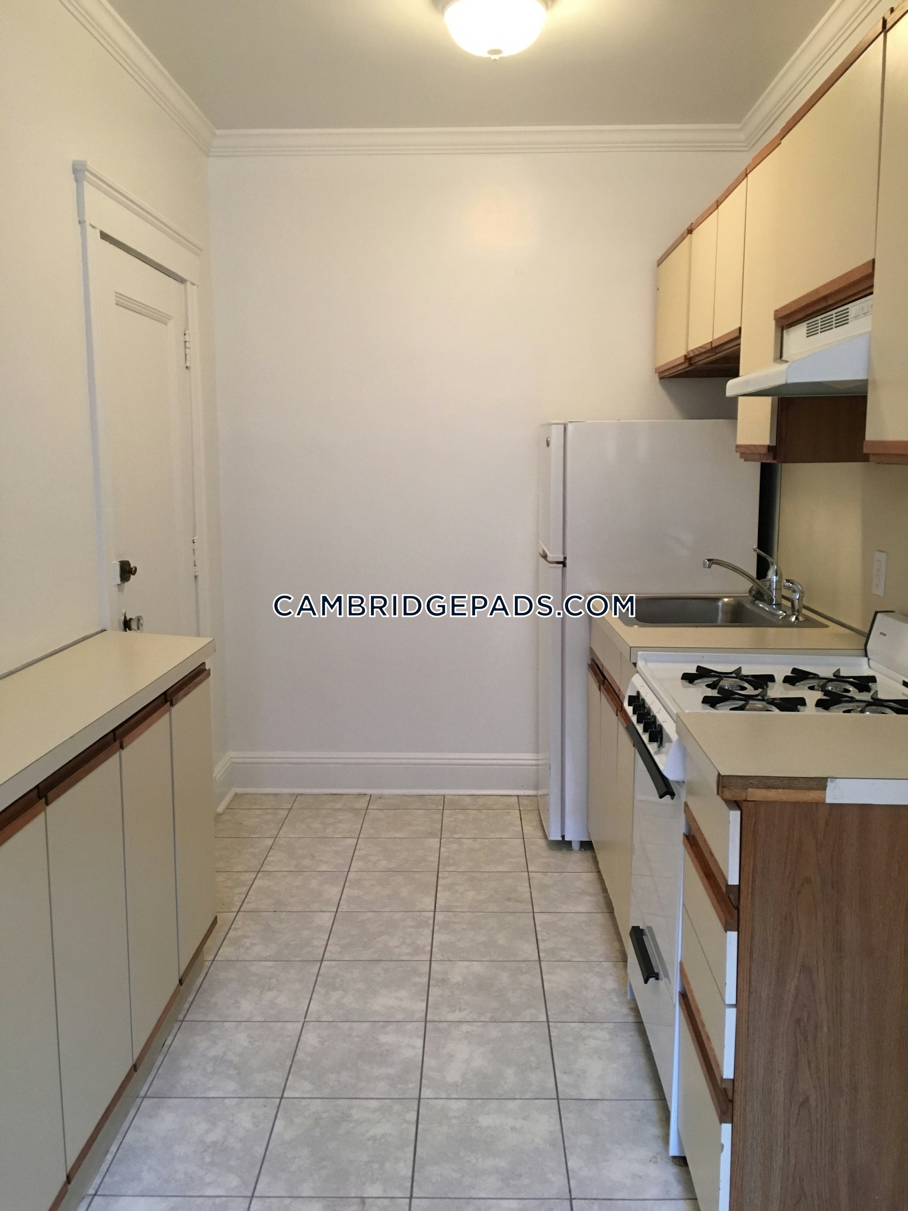 Cambridge - $2,775