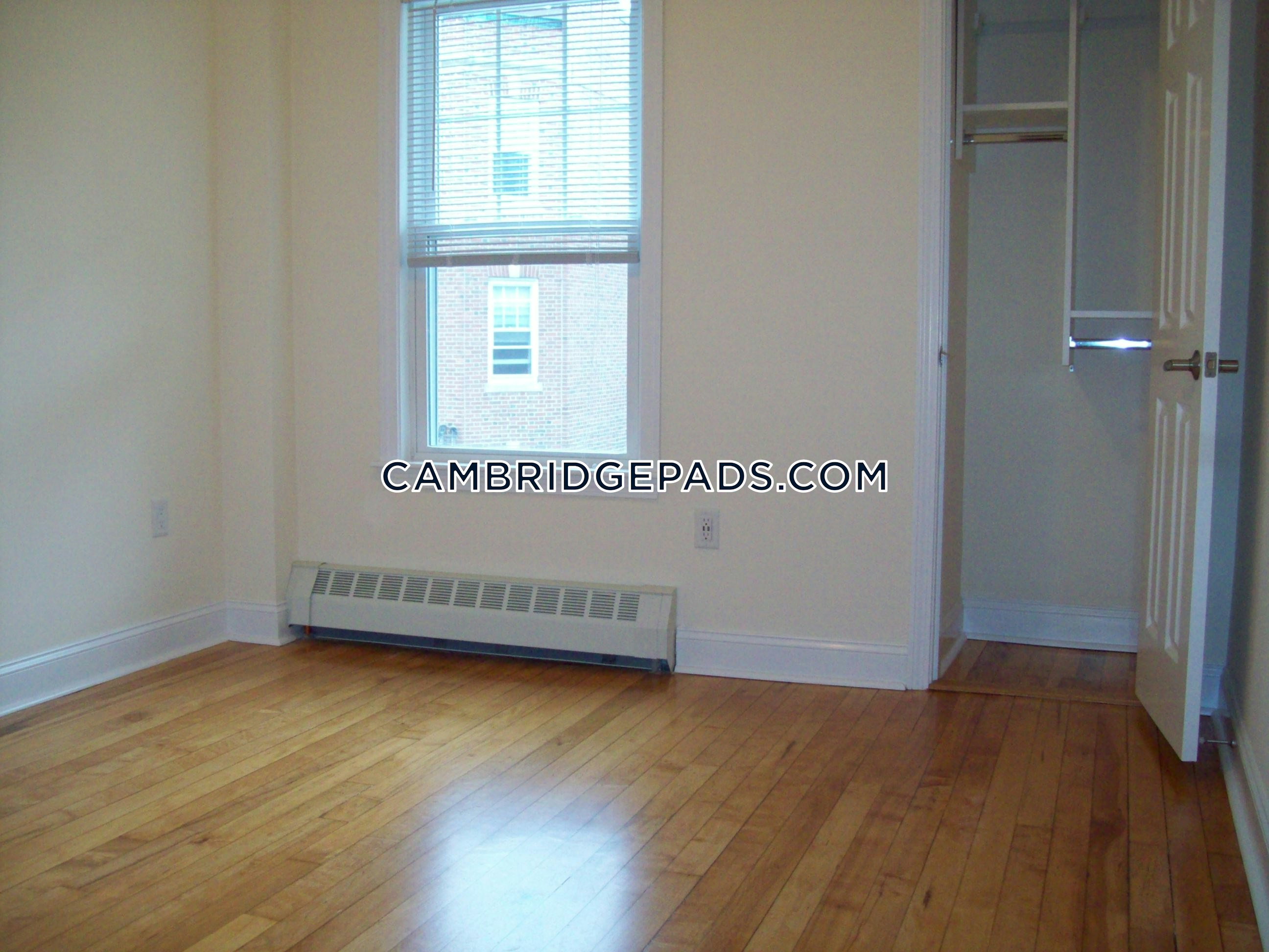 Cambridge - $3,830