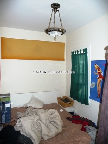 Cambridge - $3,200